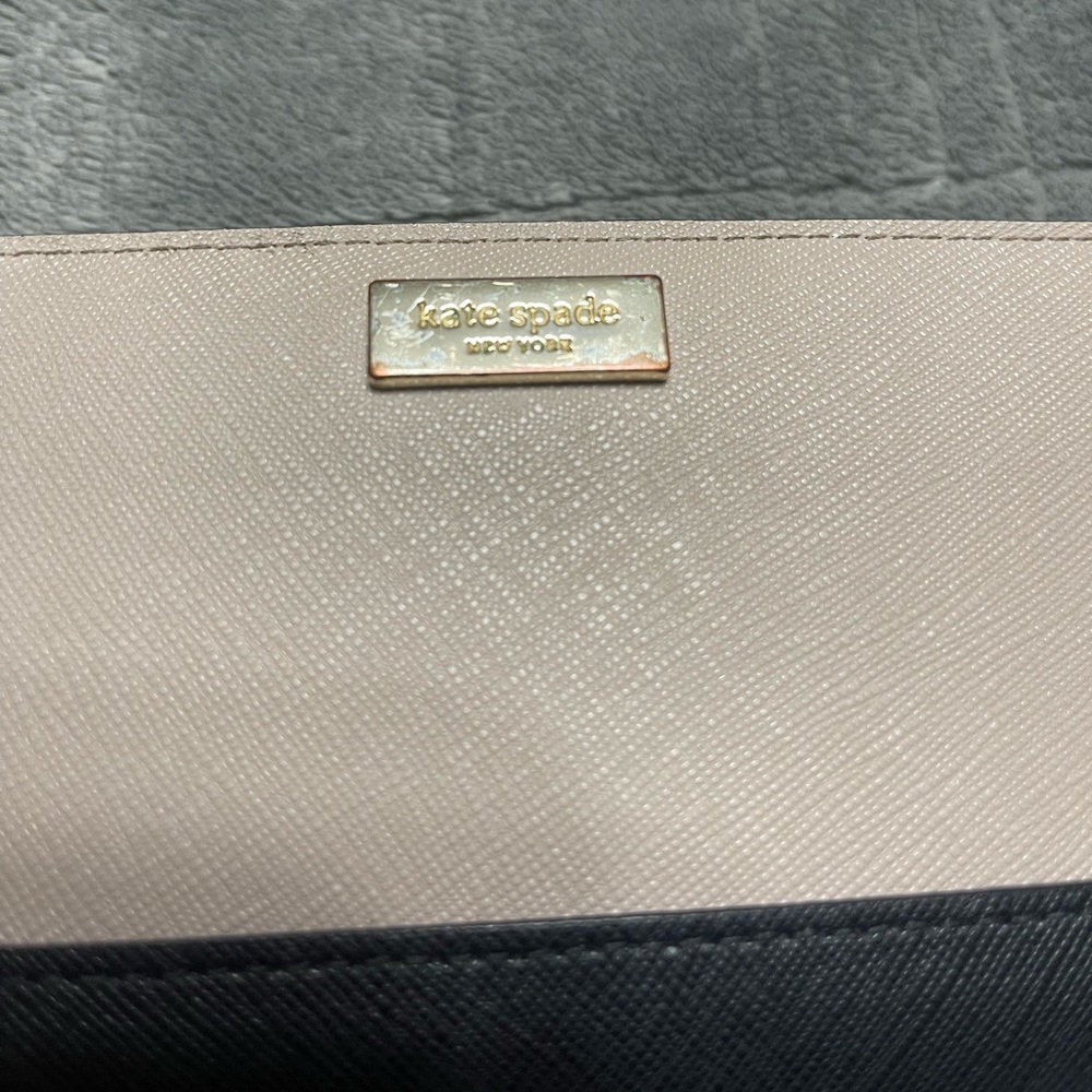 KATE SPADE Slim Bifold Laurel Way Stacy Wallet - Picture 4 of 4